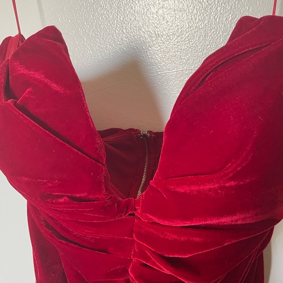 FashionNova Red Ruched Dress With Pointed Cupps - Picture 3 of 7